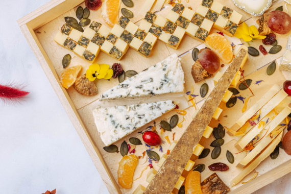 Plateau Fromages D'exception pour Noël : Comte, Tomme des fleurs, Roquefort, Brillat Savarin